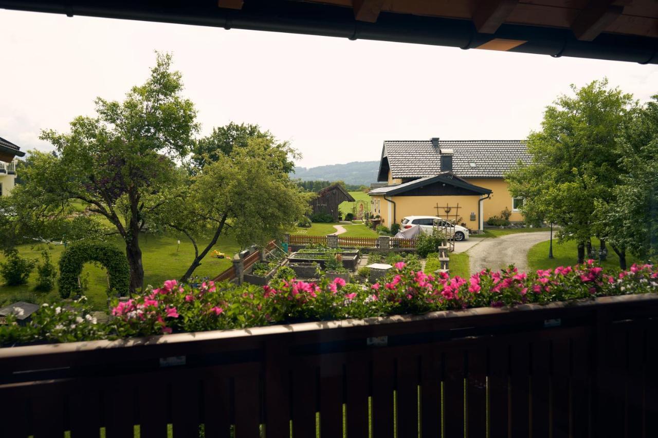Schmiedbauergut Elixhausen, Mitten In Der Natur エクステリア 写真
